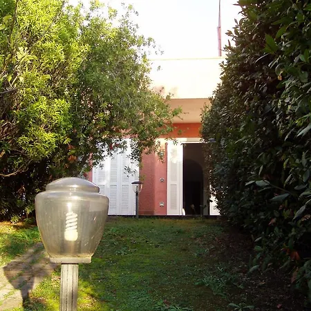 Laura Apartment
